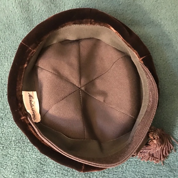 Nicholas Ungar velvet hat - Picture 3 of 5